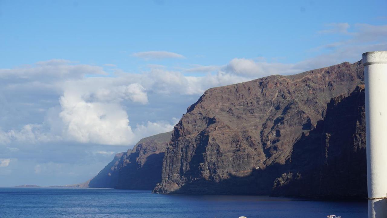 Teneryfa Los Gigantes Acantilado de los Gigantes Buitenkant foto