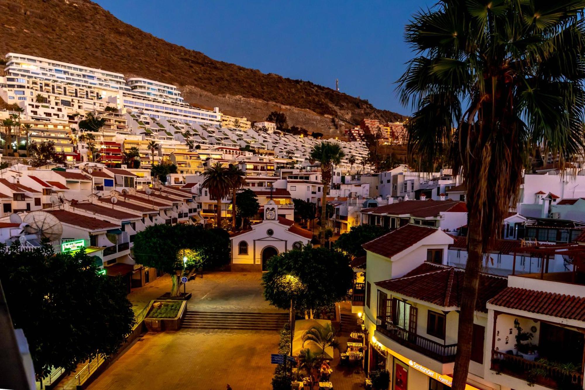 Teneryfa Los Gigantes Acantilado de los Gigantes Buitenkant foto