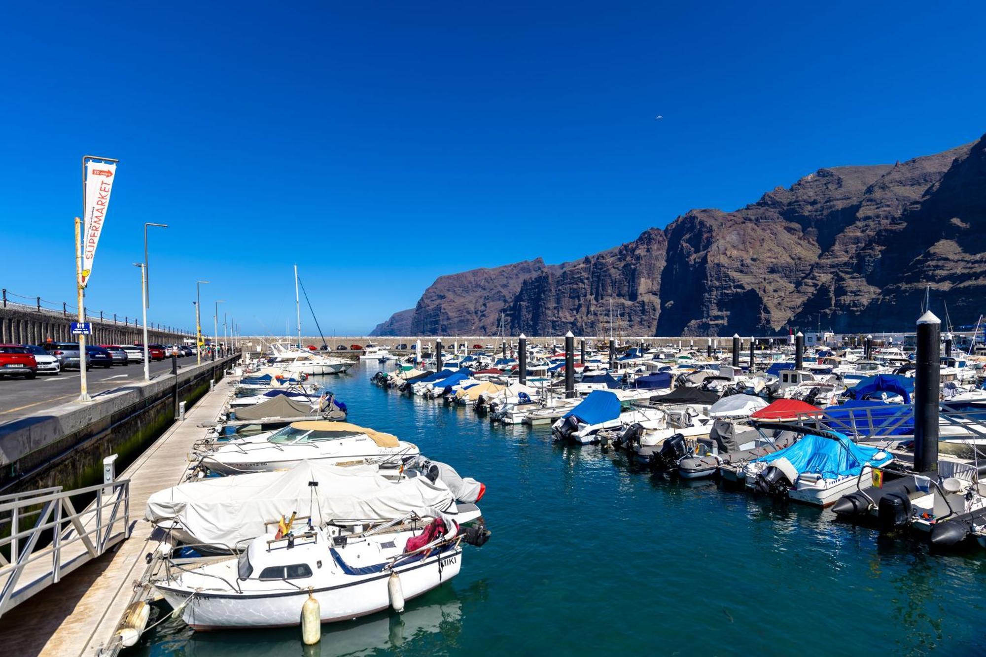 Teneryfa Los Gigantes Acantilado de los Gigantes Buitenkant foto
